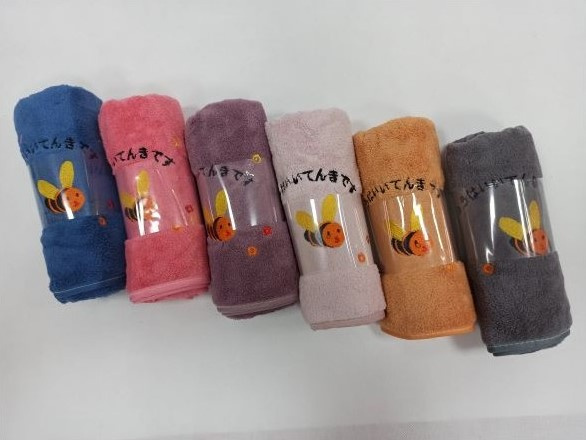 Ręczniki z mikrofibry o wym. 33x73 cm (opakowanie 6 sztuk, kolor MIX)