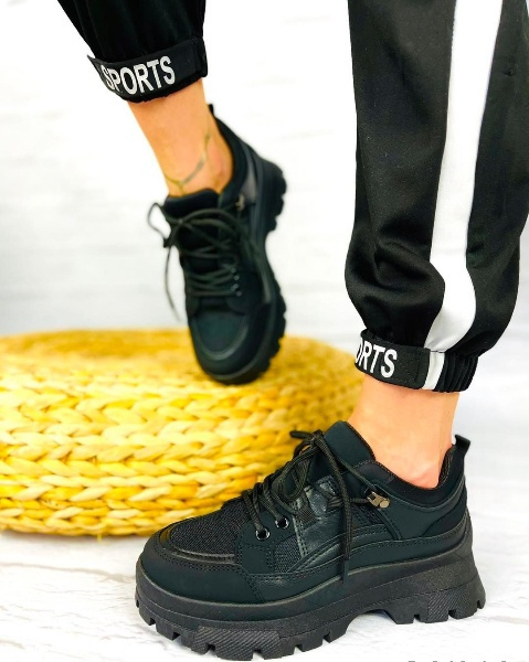 Obuwie damskie sportowe