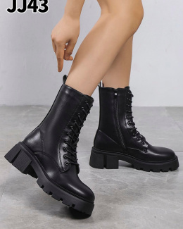 Workers - women's boots model: JJ43