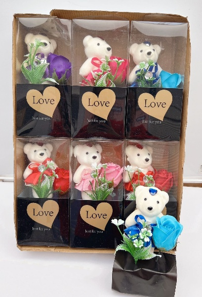 Soap rose with teddy bear - gift set