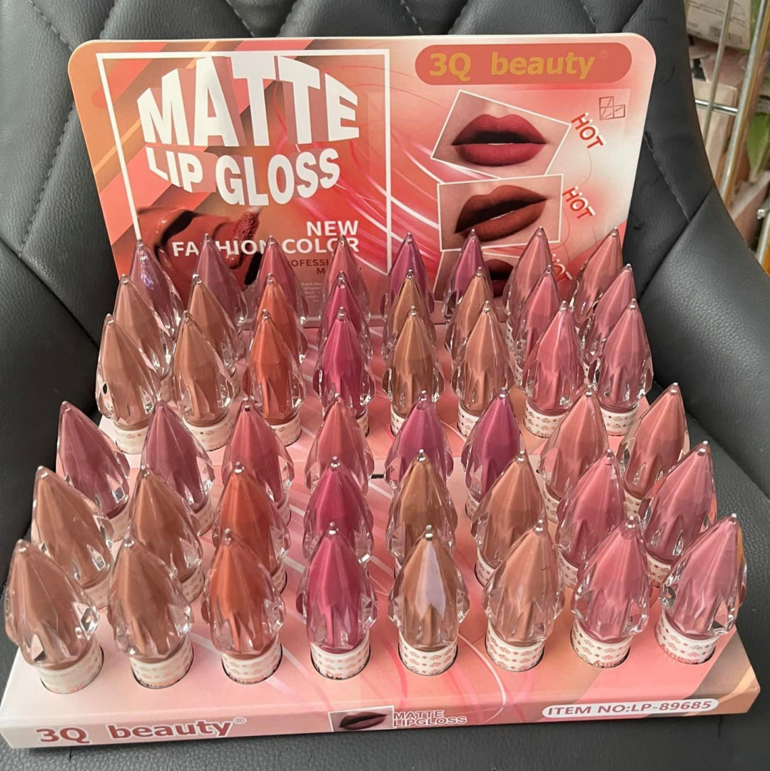 Matte lip gloss by 3Q BEAUTY
