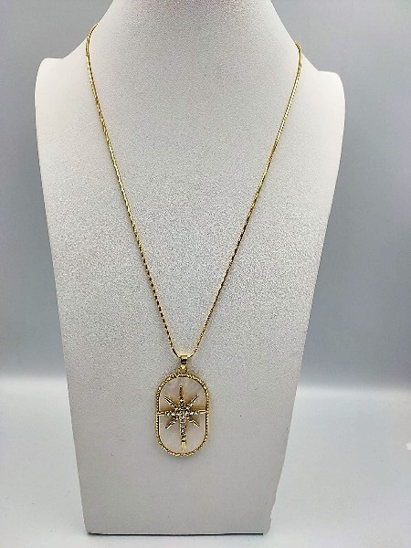 Chains, necklaces, pendants