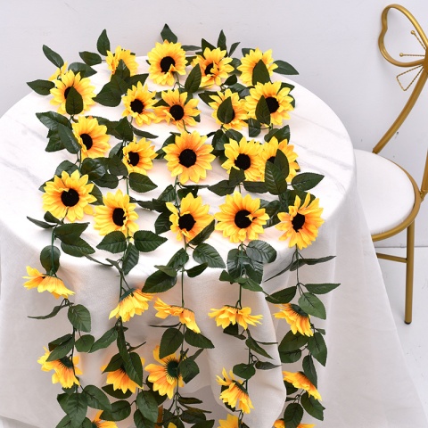 Artificial flowers, decorative vines - on sale from 06.2023