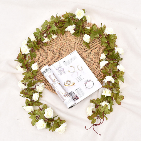 Sztuczne kwiaty, winorośl dekoracyjna - w sprzedaży od 06.2023