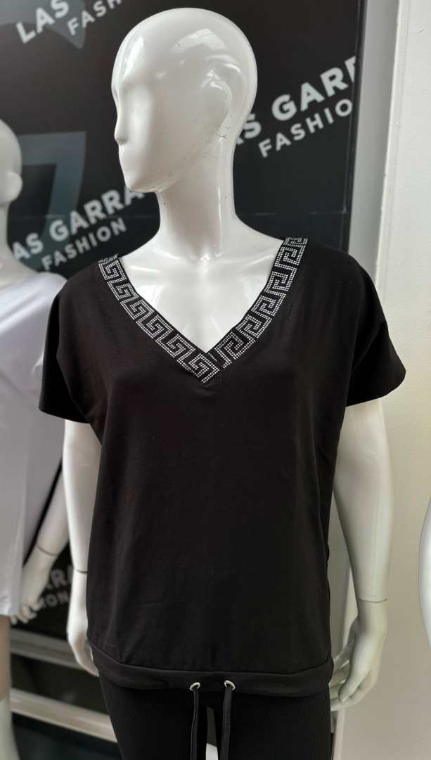 Women's blouse with short sleeves - size UNI.