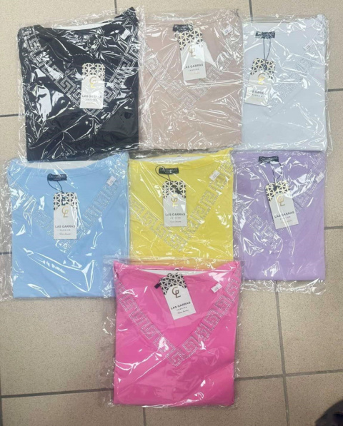 Women's blouse with short sleeves - size UNI.