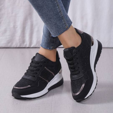 Obuwie damskie sportowe model: NB582