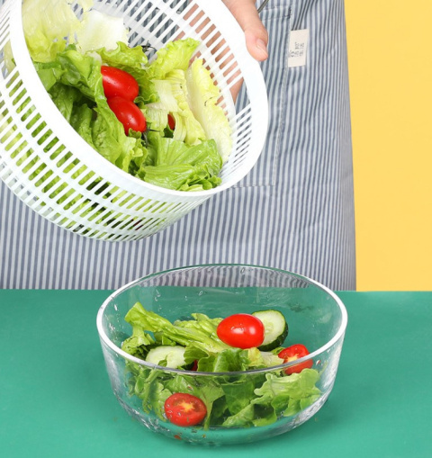 Rotary strainer for rinsing vegetables