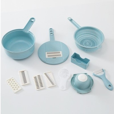 Multifunctional vegetable grater