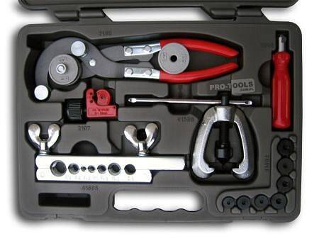 Giętarka z zagniatarką do przewodów hamulcowych