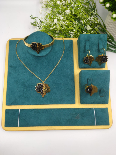 Komplety ze stali: naszyjnik, kolczyki i pierścionek regulowany