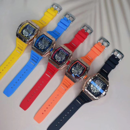 Męskie zegarki na silikonowym pasku