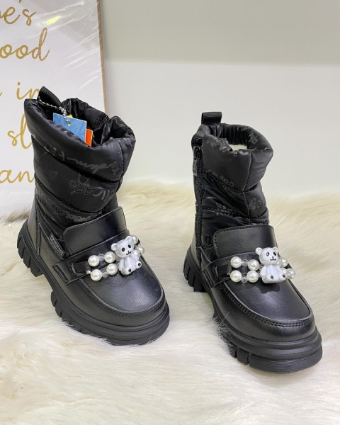 Winter shoes, snow boots for kids by Tom.M