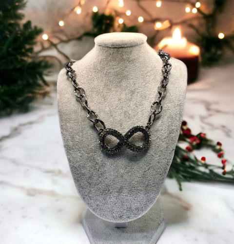 Naszyjnik, wisiorek damski z zawieszką