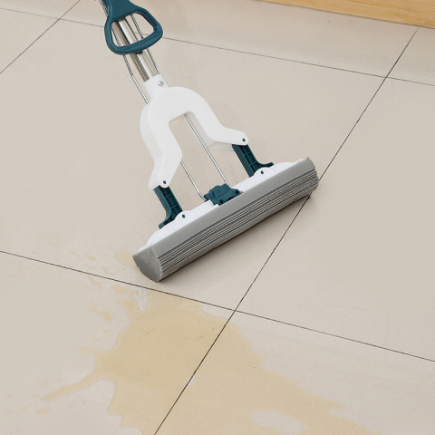 Sponge mop for panels