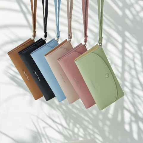 Portfele damskie model: 8302-002