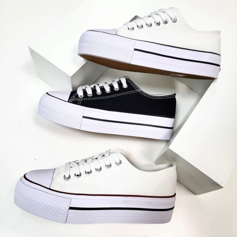 Tiered flat sole trainers model QY832 (36-41)