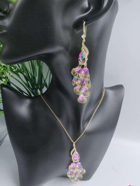 Komplety : naszyjnik, kolczyki