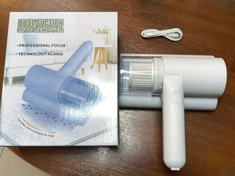 Cordless dust mite vacuum cleaner