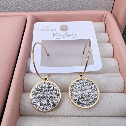 Stylish women's earrings