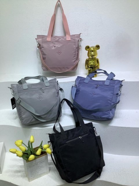 Women's handbags, model: 6617# (dimensions: 30x28x14cm)