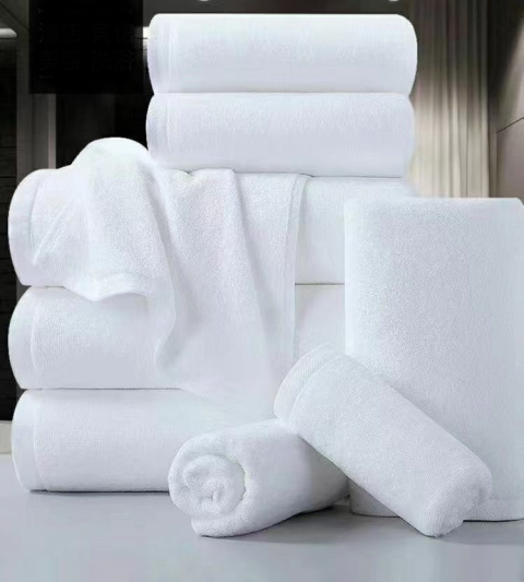 Bathroom / hotel towels