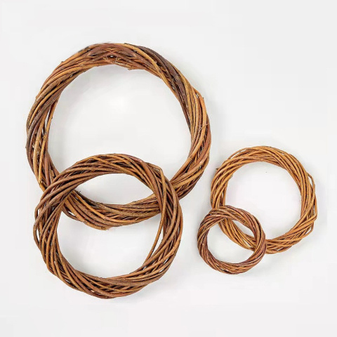 Wicker garland, rattan reed - circle