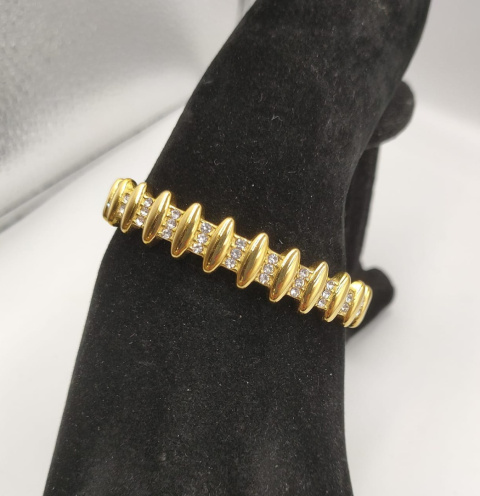 Women's bracelet