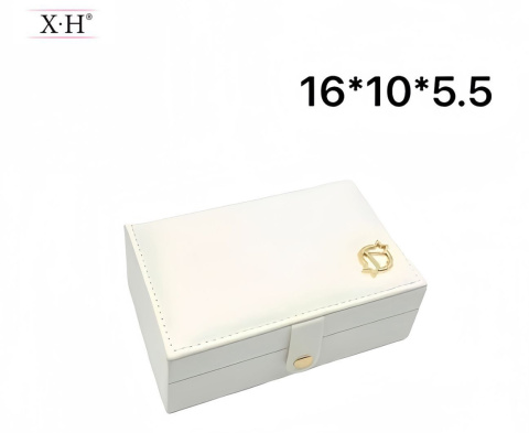 Szkatułki i pudełeczka na biżuterię