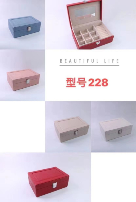 Szkatułki i pudełeczka na biżuterię