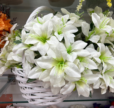 Artificial plants and flowers/Flower basket