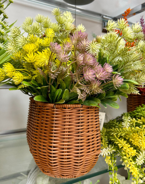Artificial plants and flowers/Flower basket