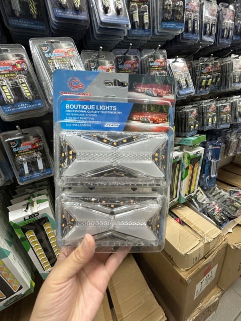 Wyposażenie i akcesoria samochodowe