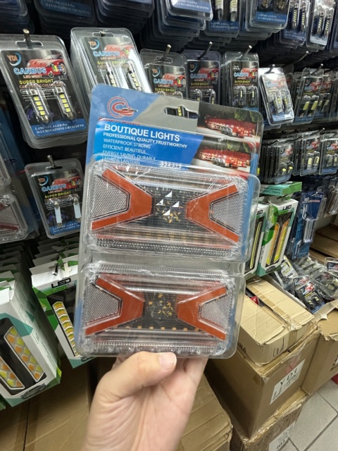 Wyposażenie i akcesoria samochodowe