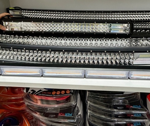 Wyposażenie i akcesoria samochodowe