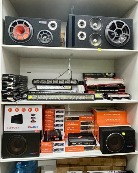 Wyposażenie i akcesoria samochodowe