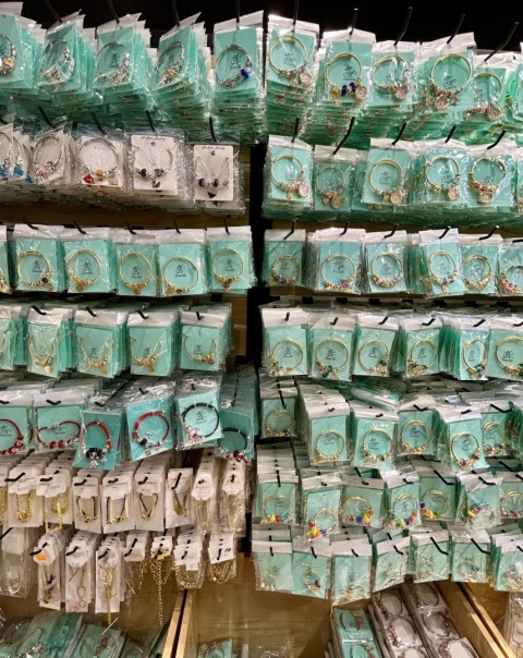 Jewelry, sale 20%-50%