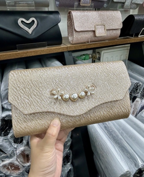 Torebki kopertówki damskie wieczorowe i wizytowe