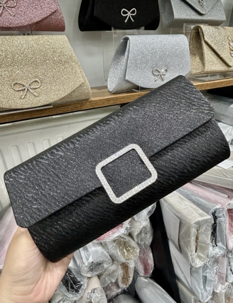 Women's clutch bags for evening and formal occasions