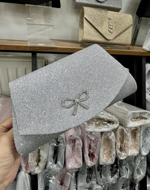 Women's clutch bags for evening and formal occasions
