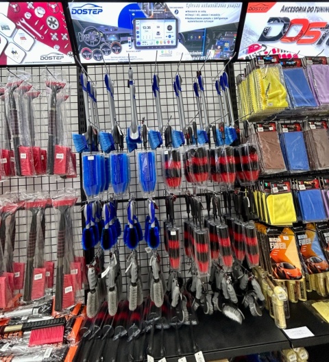 Wyposażenie i akcesoria samochodowe