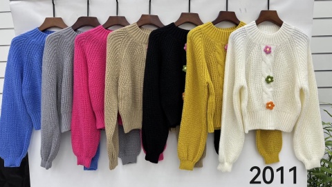 Women's sweater