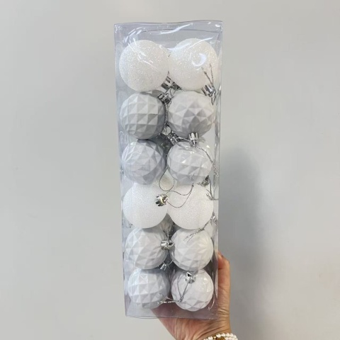 Zestaw ozdób, bombek choinkowych