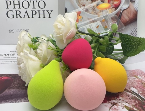 Makeup sponge