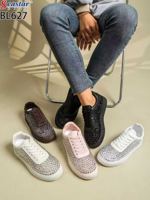 Women's athletic shoes