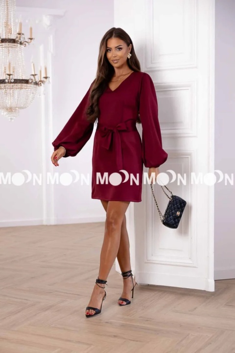 ELEGANT knee-length dress