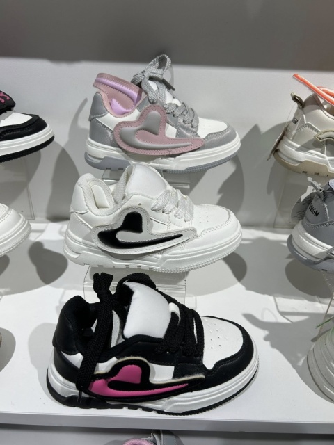 Buty dziecięce marki Tom.M