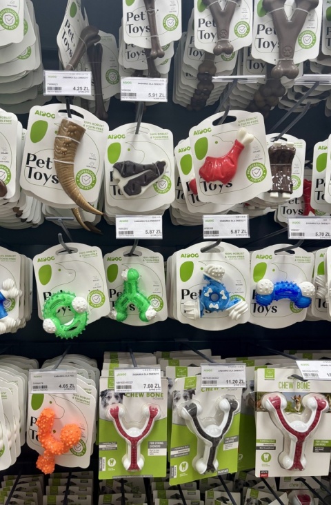 Pet toys