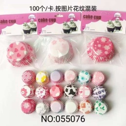 Paper cups for muffins and cupcakes