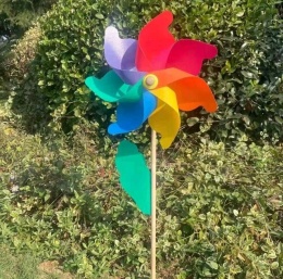 Garden Pinwheel